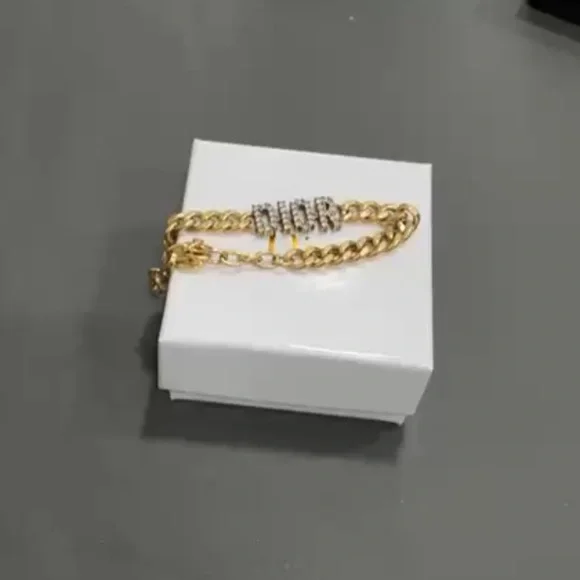 Christian Dior Gold Plated Crystal Logo Bracelet Curb Chain 6-8” Lobster Clasp - Picture 3 of 7